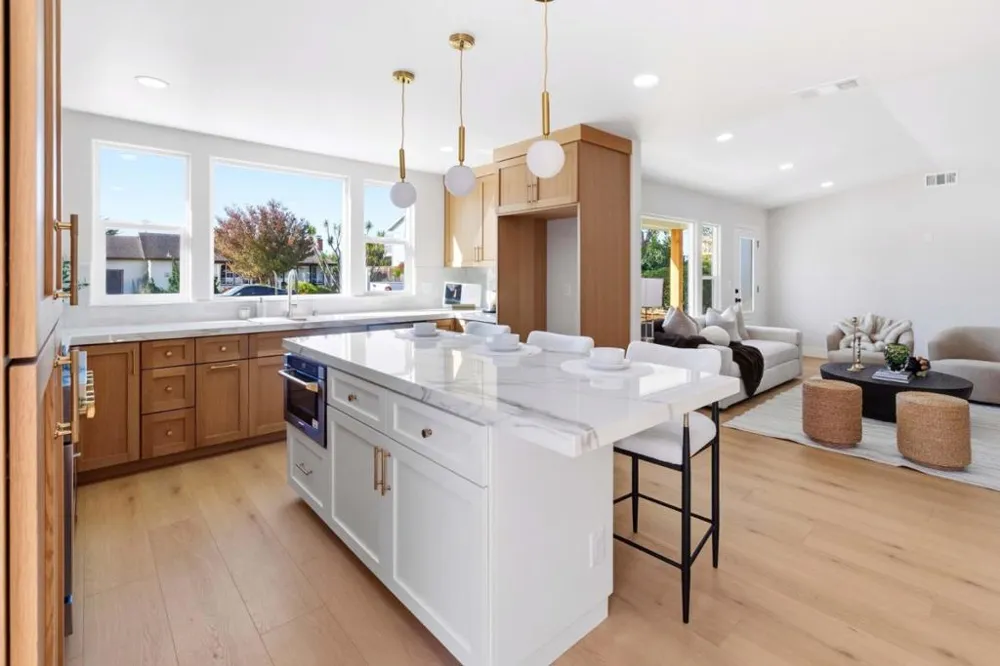 1565 Mira Mar Avenue Seaside, CA 93955