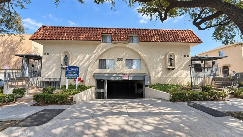 333 Riverdale Drive #14 Glendale, CA 91204