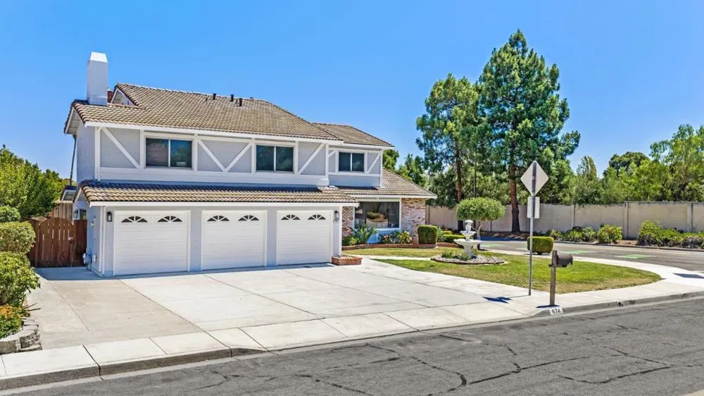 674 Canterbury Place Milpitas, CA 95035