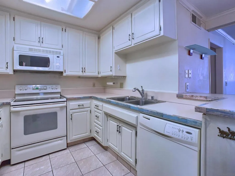 750 STATE STREET #324 San Diego, CA 92101