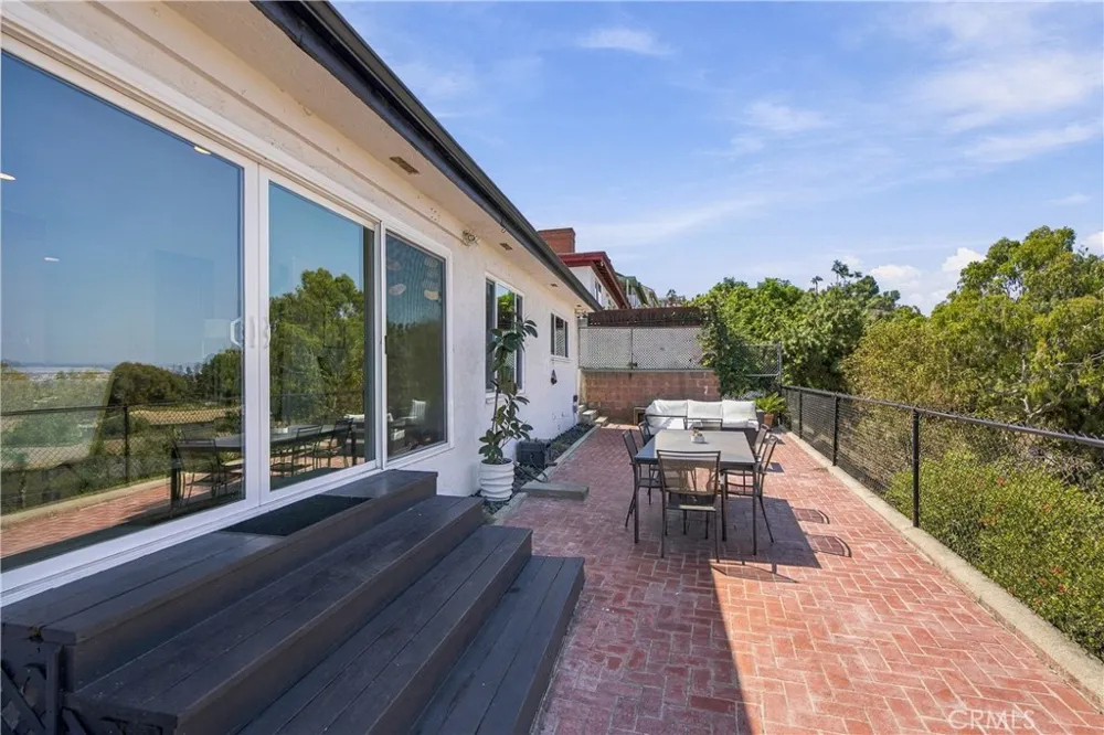 4229 Don Diablo Los Angeles, CA 90008