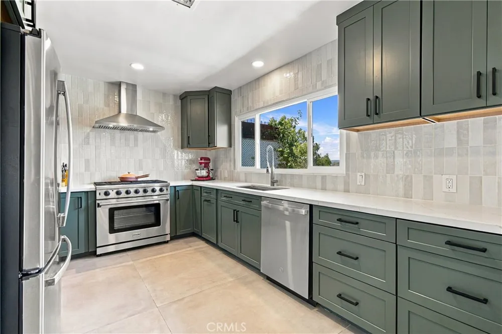 4229 Don Diablo Los Angeles, CA 90008