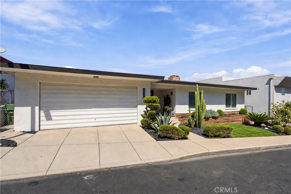 4229 Don Diablo Los Angeles, CA 90008