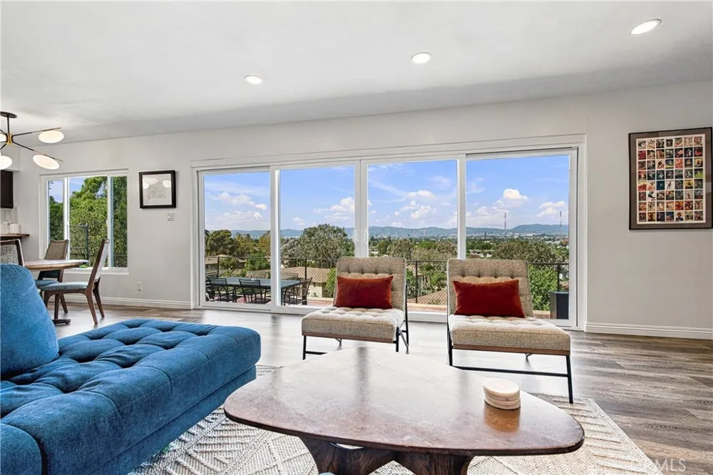 4229 Don Diablo Los Angeles, CA 90008