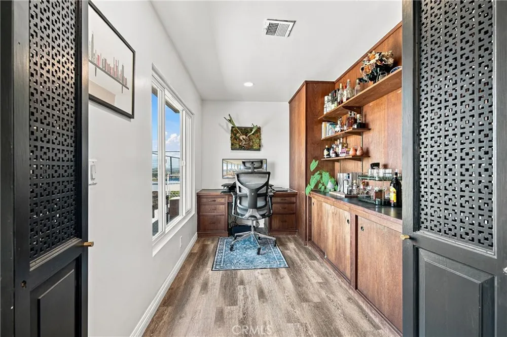 4229 Don Diablo Los Angeles, CA 90008