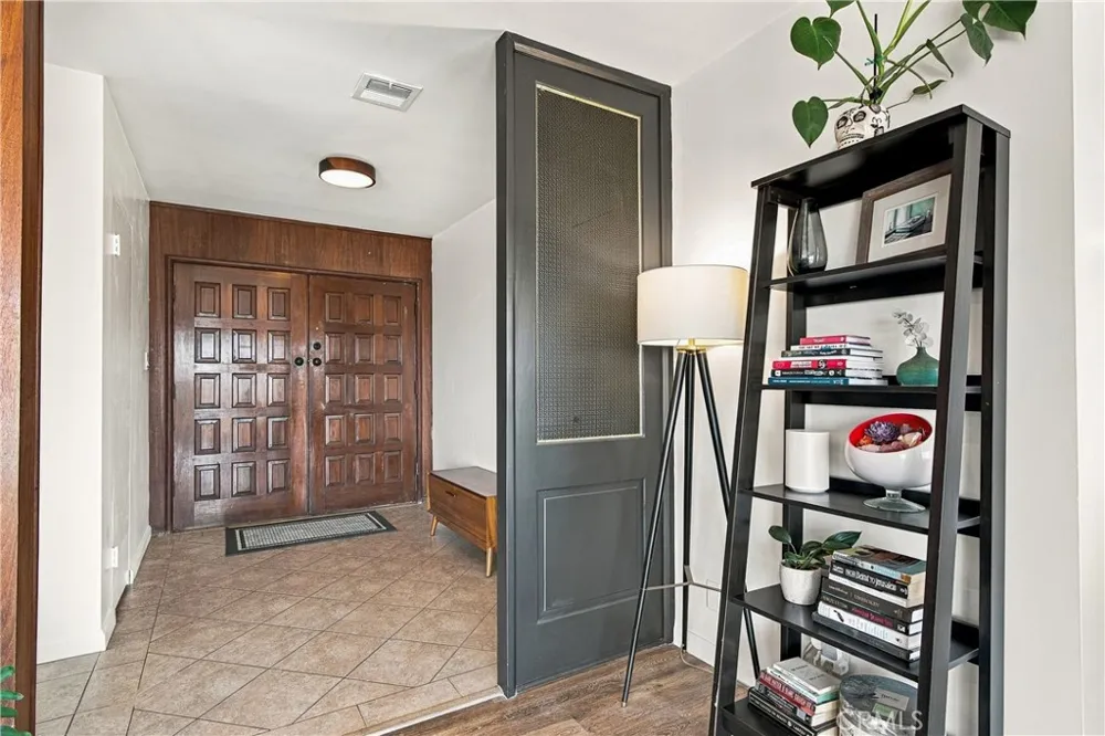4229 Don Diablo Los Angeles, CA 90008