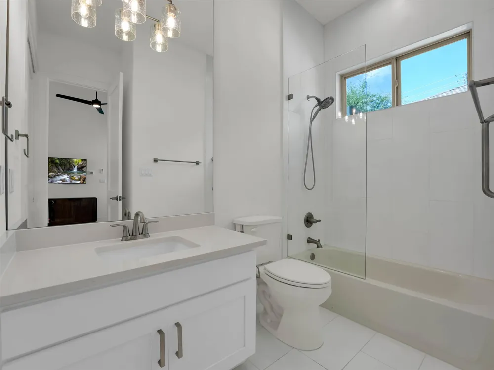 960 Indian Hawthorne Drive #V Georgetown, TX 78628