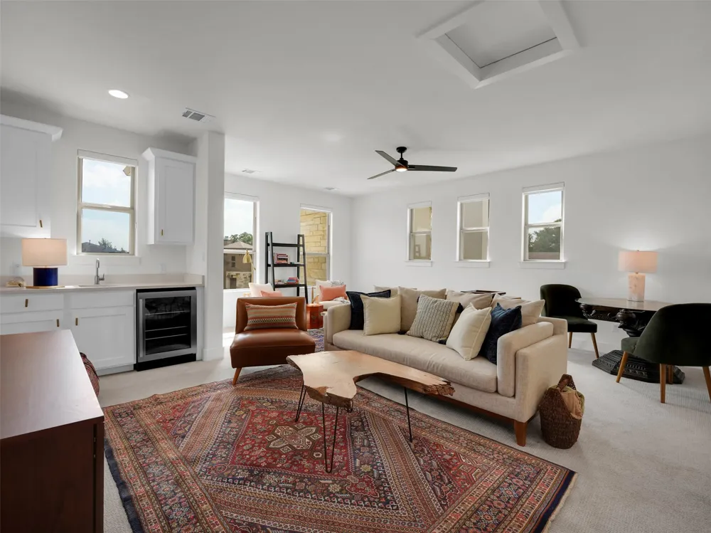 960 Indian Hawthorne Drive #V Georgetown, TX 78628