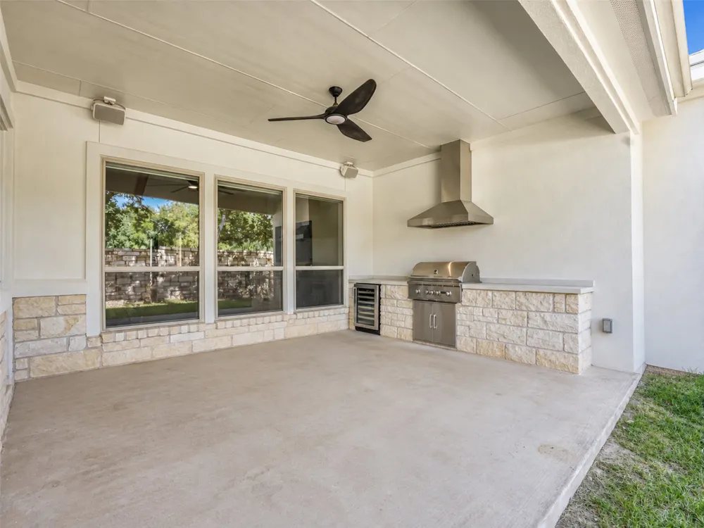 960 Indian Hawthorne Drive #V Georgetown, TX 78628