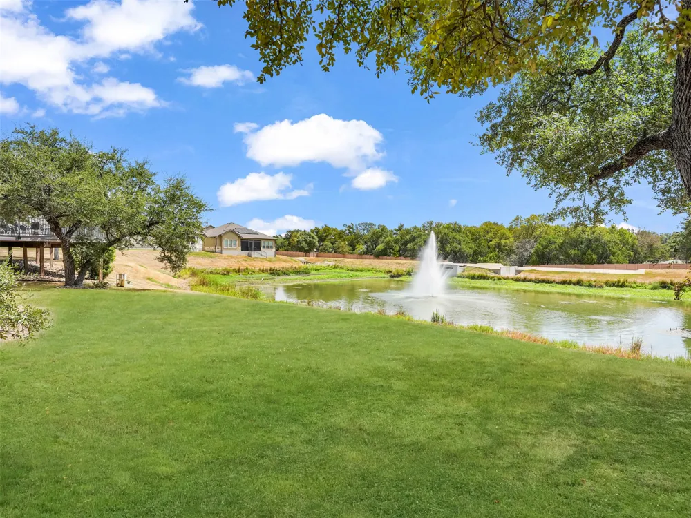 960 Indian Hawthorne Drive #V Georgetown, TX 78628