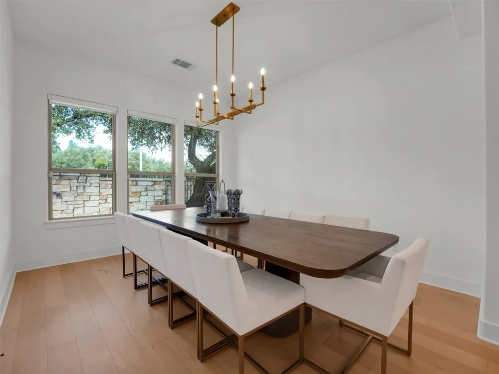 960 Indian Hawthorne Drive #V Georgetown, TX 78628