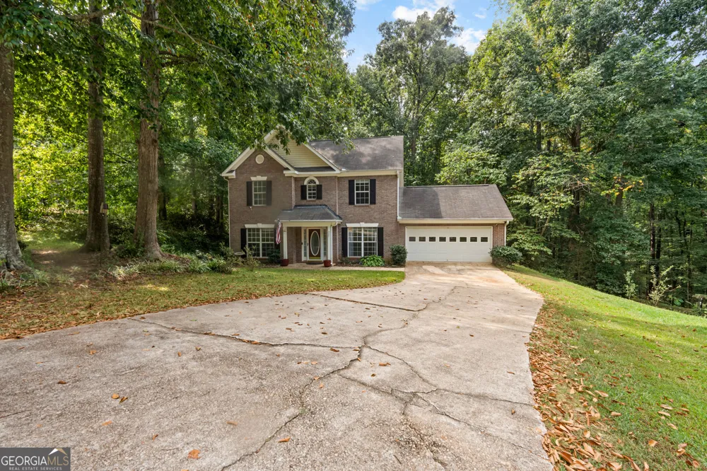 205 Foxdale CT LaGrange, GA 30240