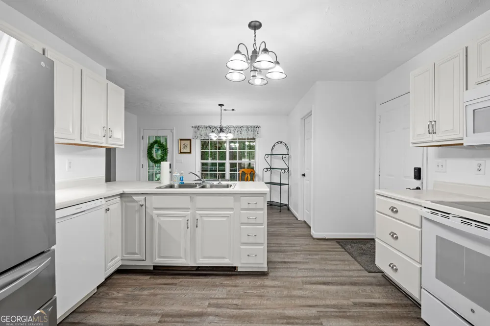 205 Foxdale CT LaGrange, GA 30240
