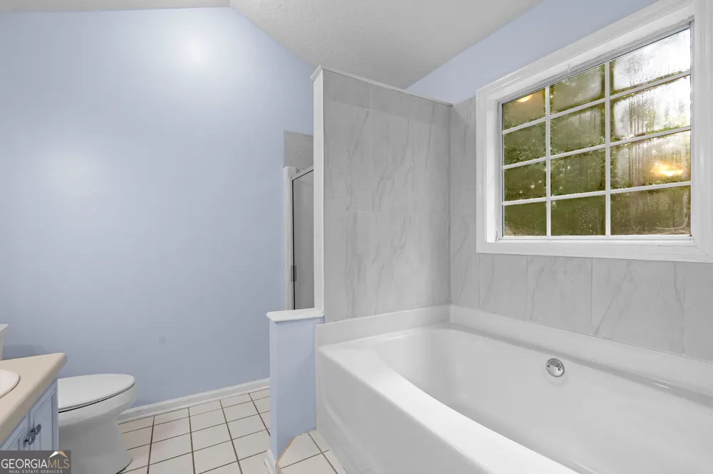 205 Foxdale CT LaGrange, GA 30240