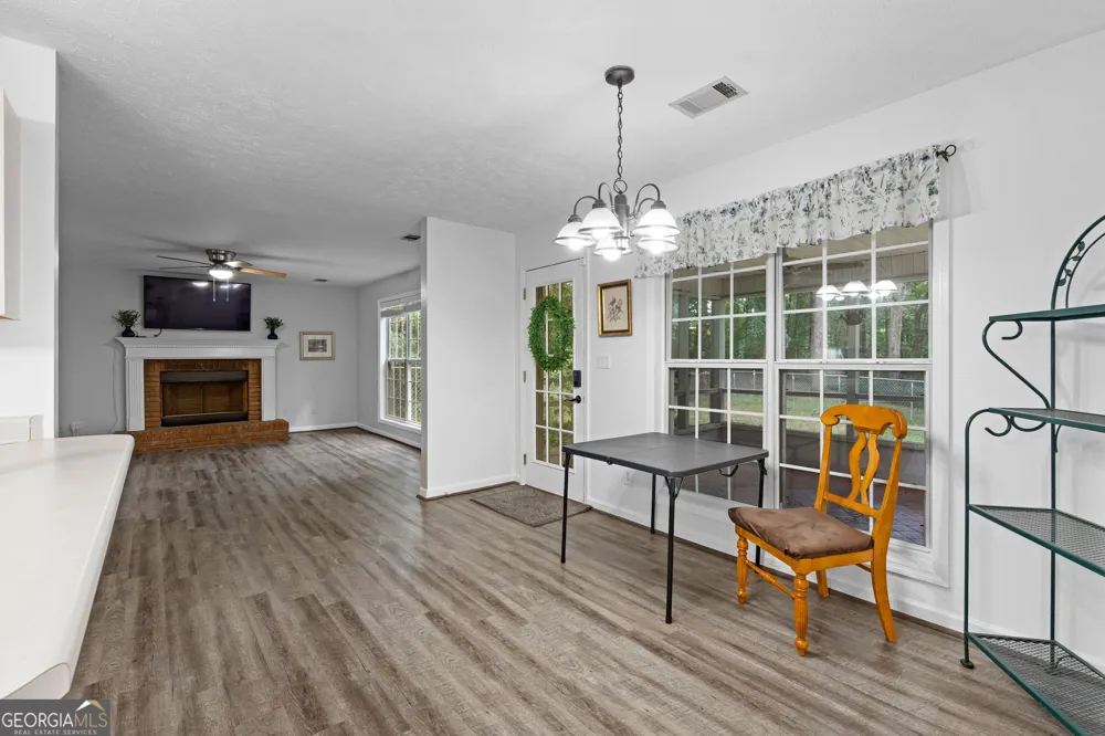 205 Foxdale CT LaGrange, GA 30240