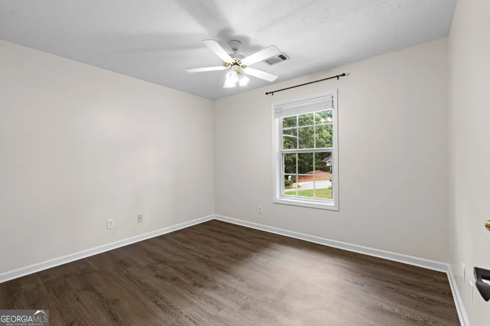 205 Foxdale CT LaGrange, GA 30240