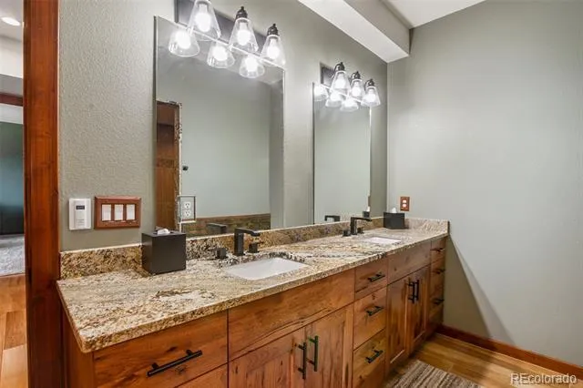 2754 County Rd 421 Florissant, CO 80816