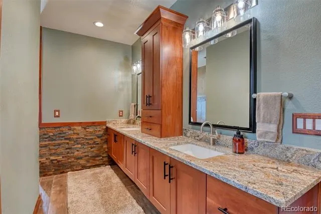 2754 County Rd 421 Florissant, CO 80816