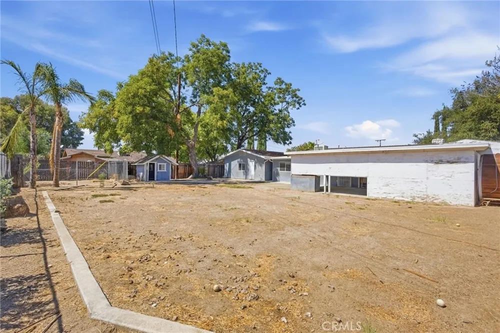 43233 Whittier Hemet, CA 92544