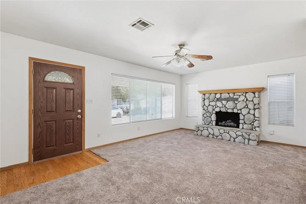 43233 Whittier Hemet, CA 92544