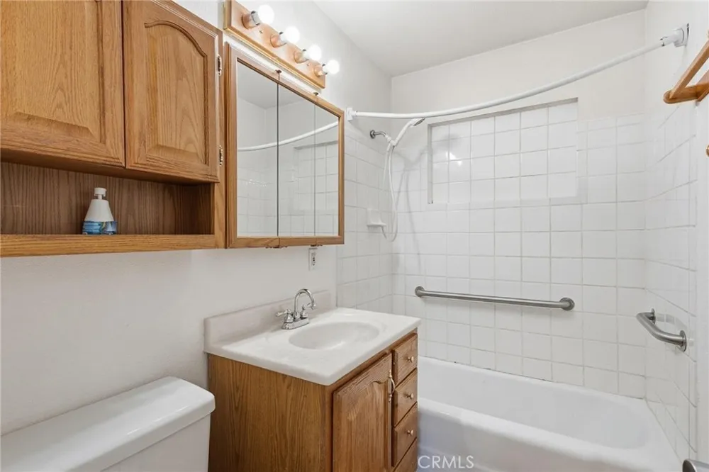 43233 Whittier Hemet, CA 92544