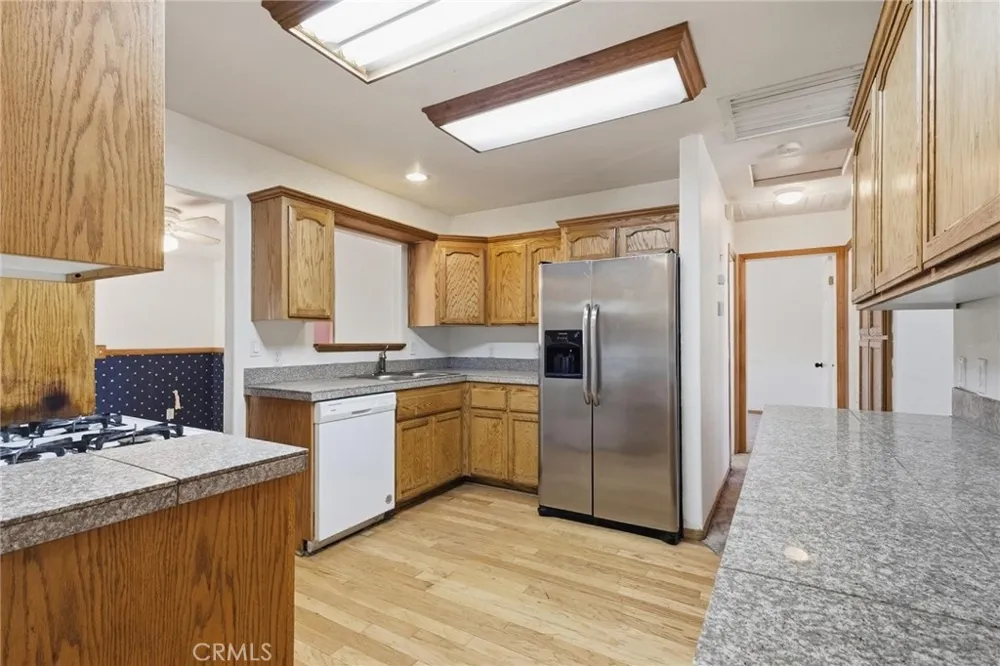 43233 Whittier Hemet, CA 92544
