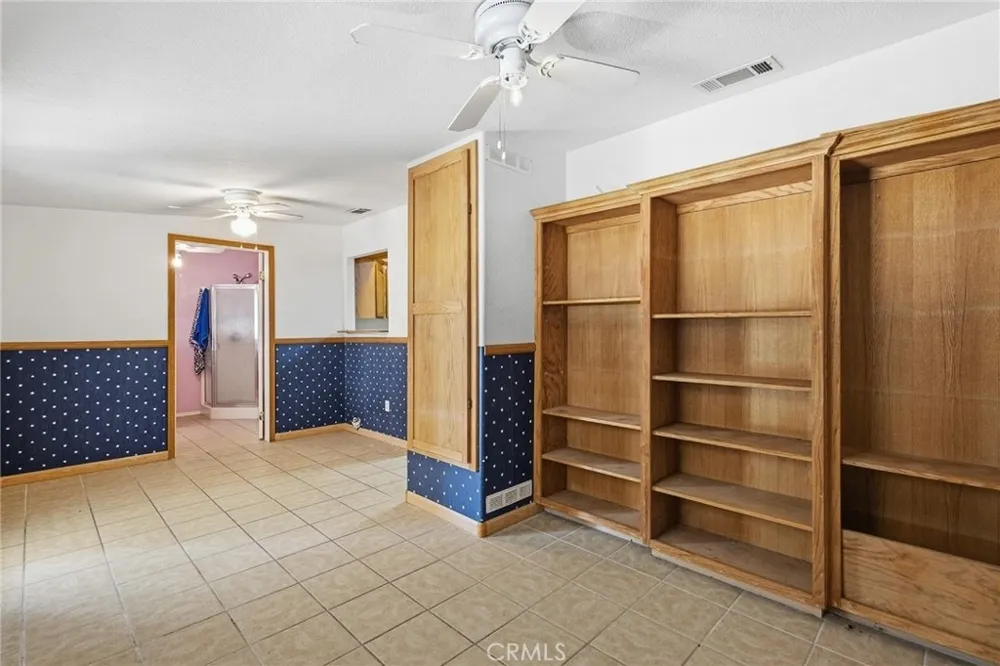 43233 Whittier Hemet, CA 92544