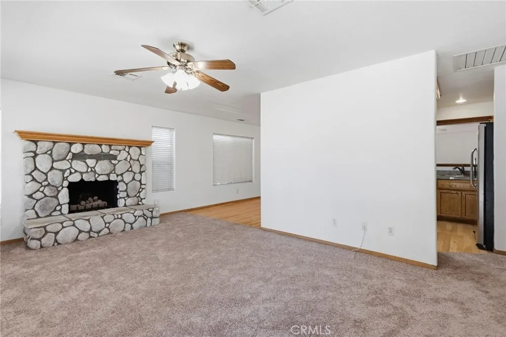 43233 Whittier Hemet, CA 92544