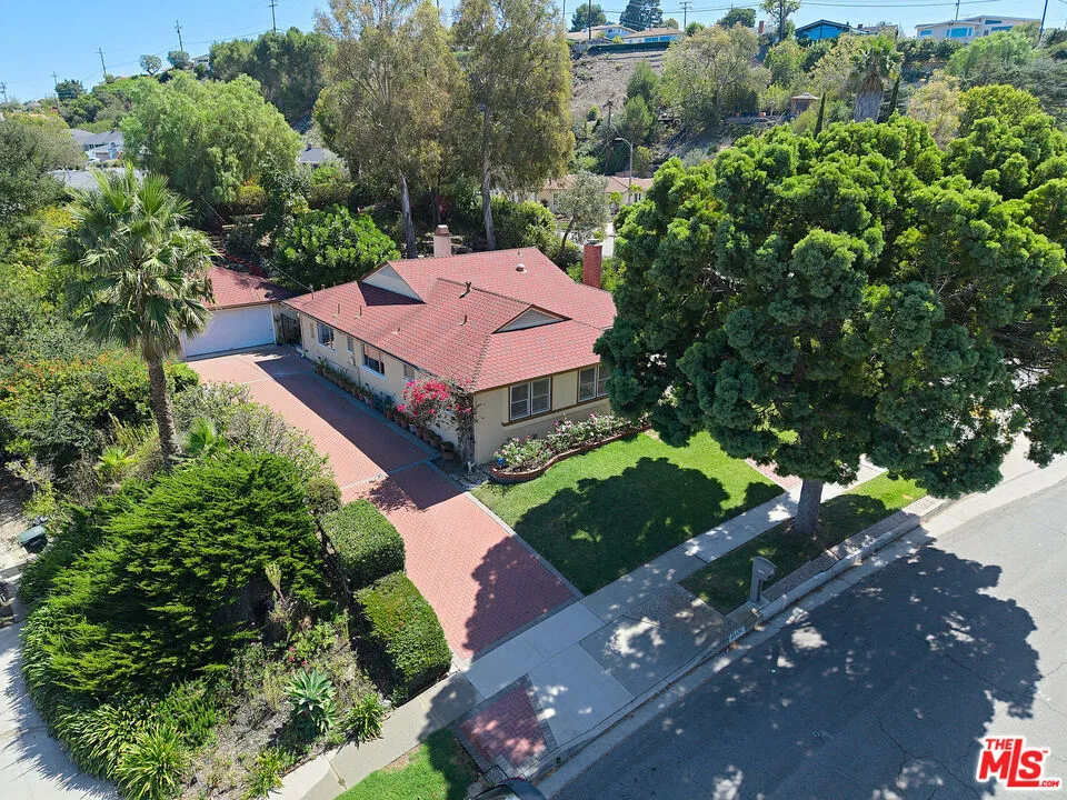 26554 Basswood Avenue Rancho Palos Verdes, CA 90275