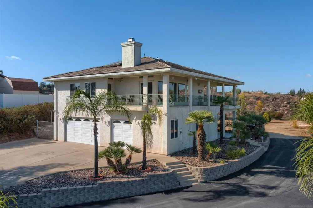 475 Canyon Rim El Cajon, CA 92021