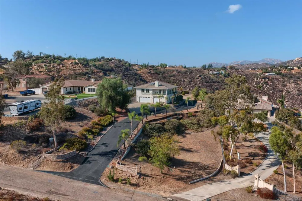 475 Canyon Rim El Cajon, CA 92021