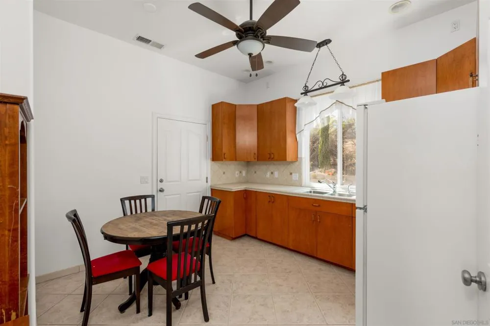 475 Canyon Rim El Cajon, CA 92021