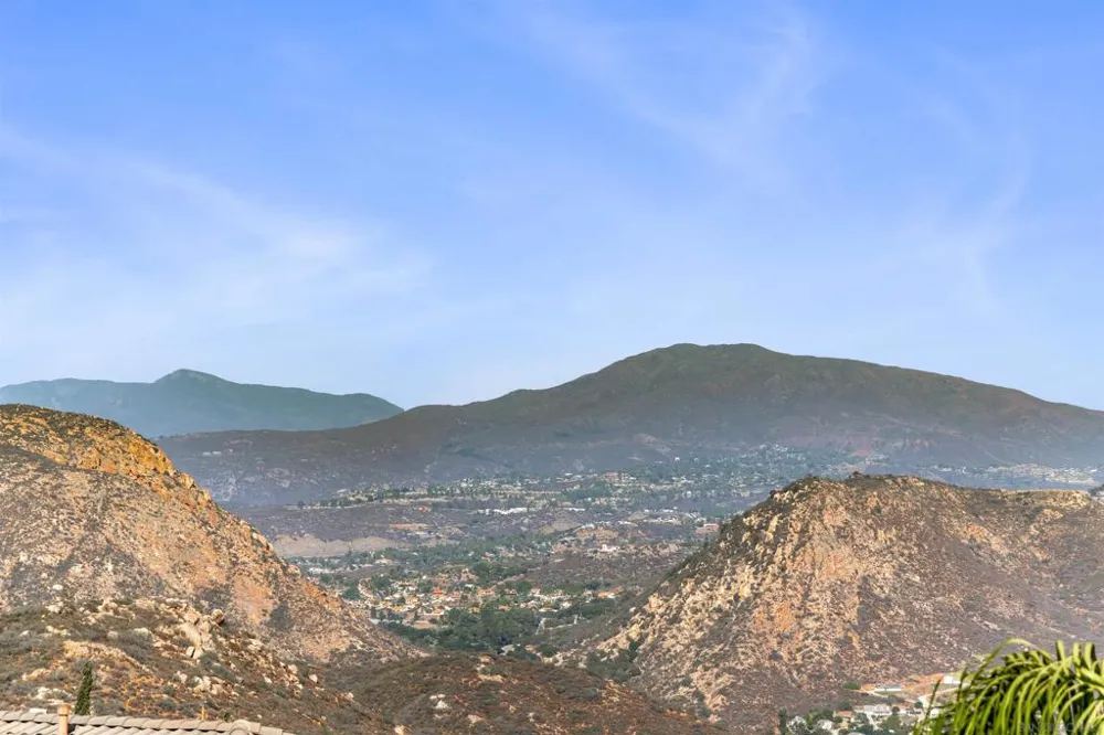 475 Canyon Rim El Cajon, CA 92021