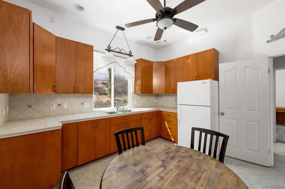 475 Canyon Rim El Cajon, CA 92021