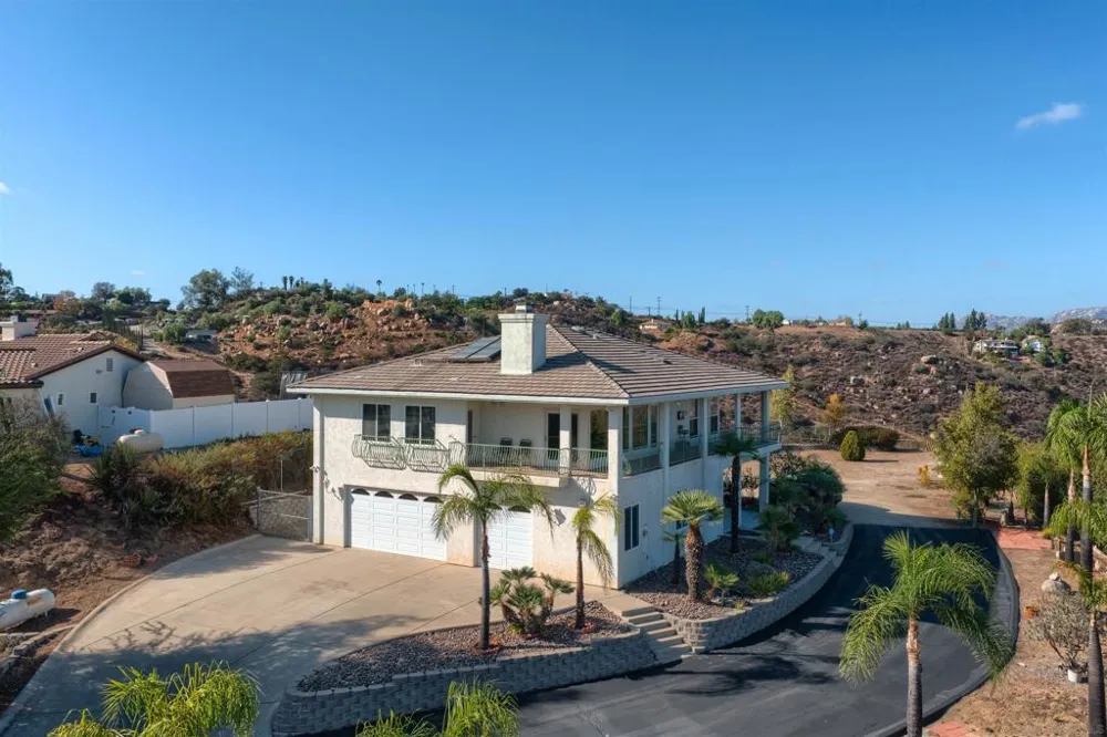 475 Canyon Rim El Cajon, CA 92021
