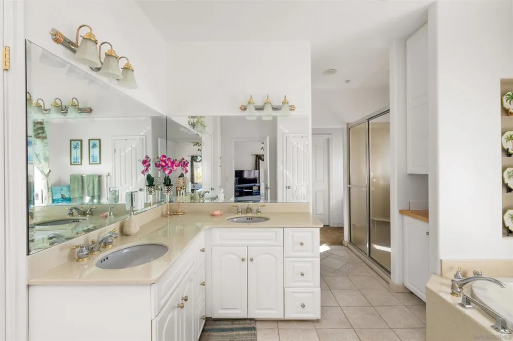 475 Canyon Rim El Cajon, CA 92021