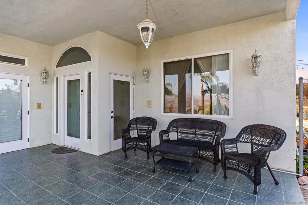 475 Canyon Rim El Cajon, CA 92021