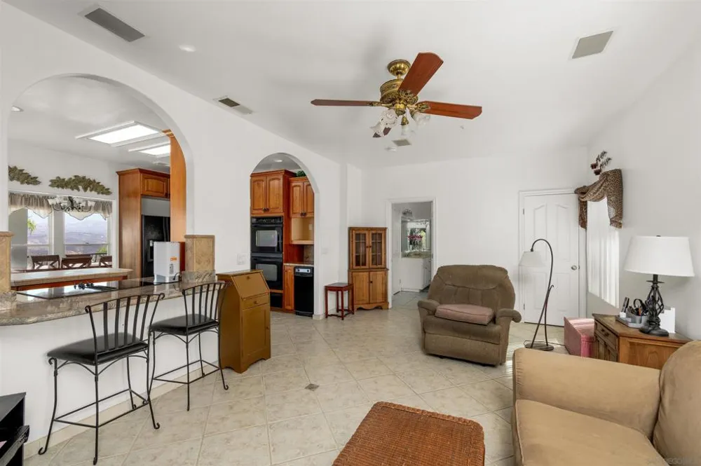 475 Canyon Rim El Cajon, CA 92021