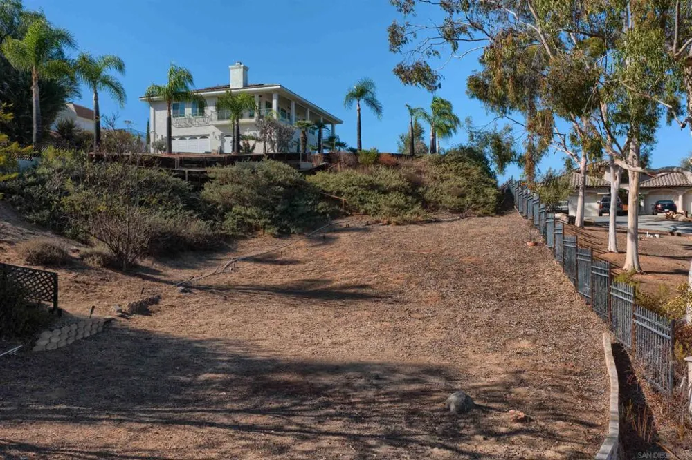 475 Canyon Rim El Cajon, CA 92021