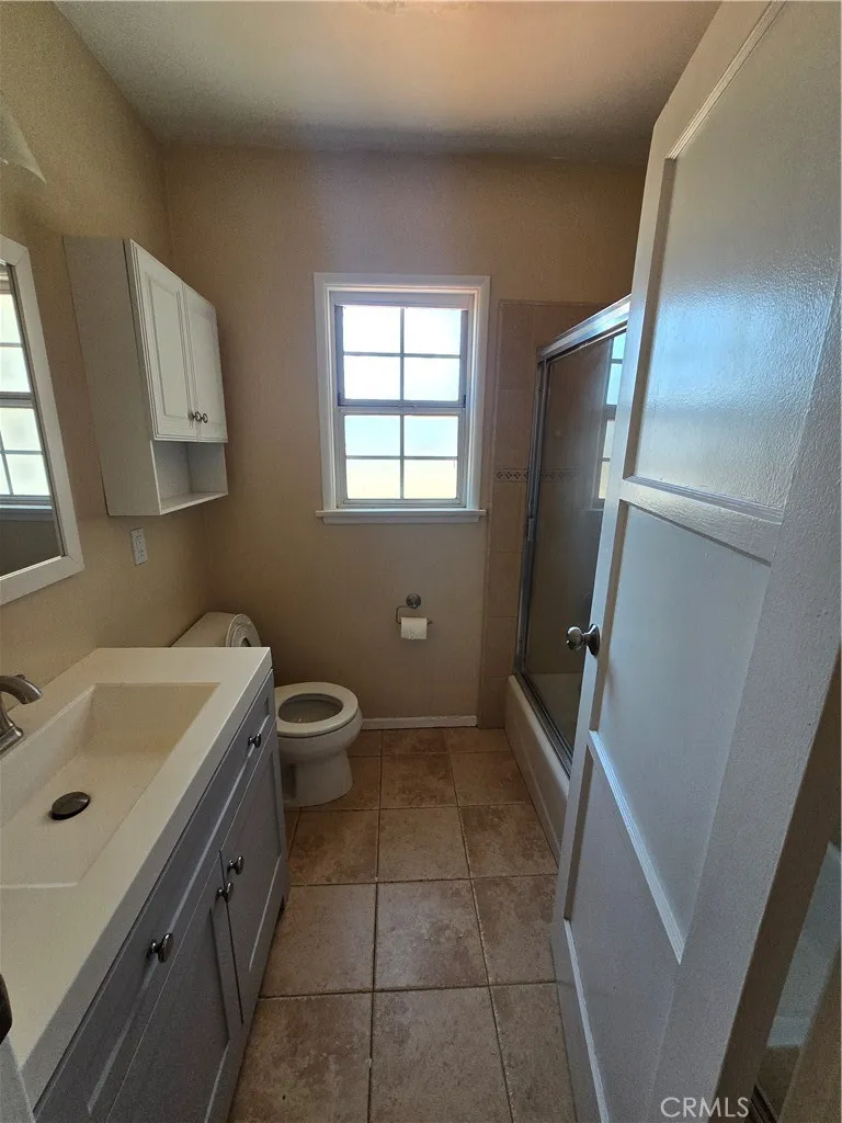 5430 W 122nd Hawthorne, CA 90250