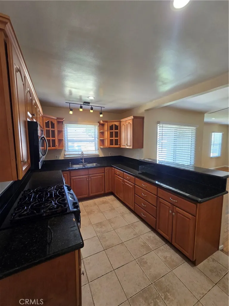 5430 W 122nd Hawthorne, CA 90250