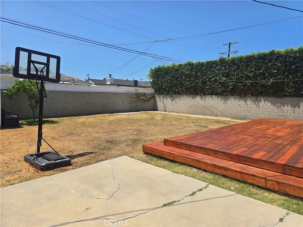 5430 W 122nd Hawthorne, CA 90250