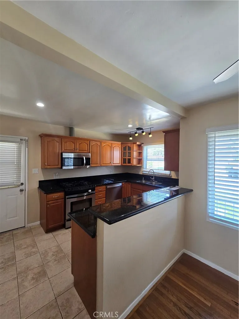 5430 W 122nd Hawthorne, CA 90250