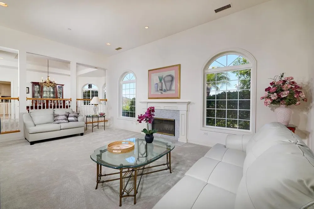 18151 Old Coach Rd Poway, CA 92064