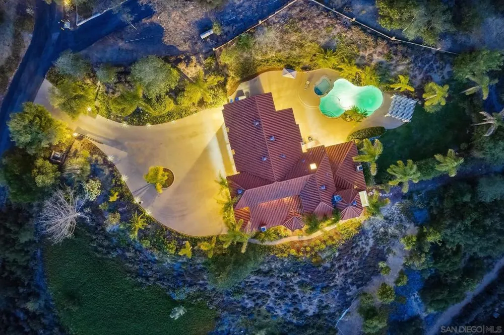 18151 Old Coach Rd Poway, CA 92064