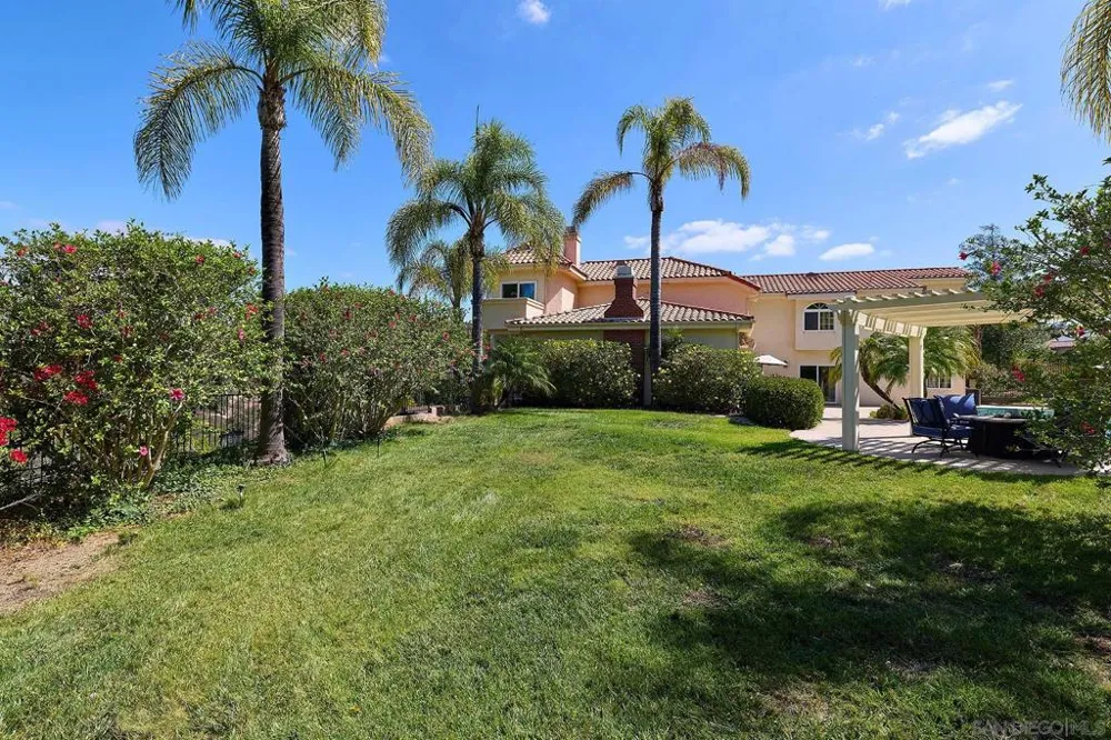 18151 Old Coach Rd Poway, CA 92064