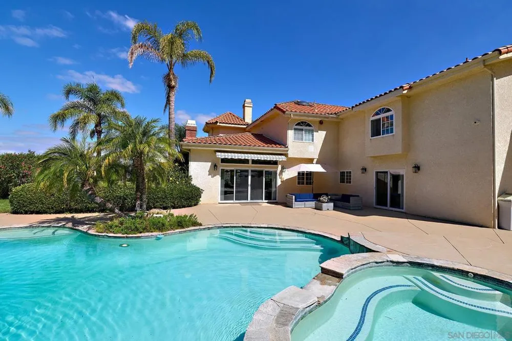 18151 Old Coach Rd Poway, CA 92064