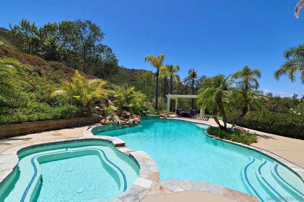 18151 Old Coach Rd Poway, CA 92064