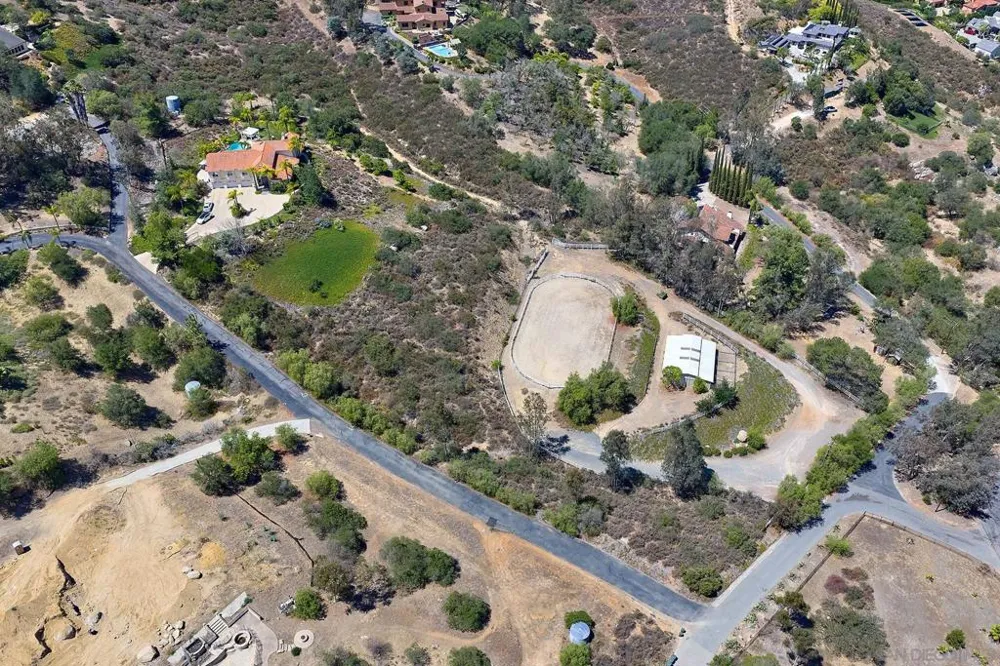 18151 Old Coach Rd Poway, CA 92064