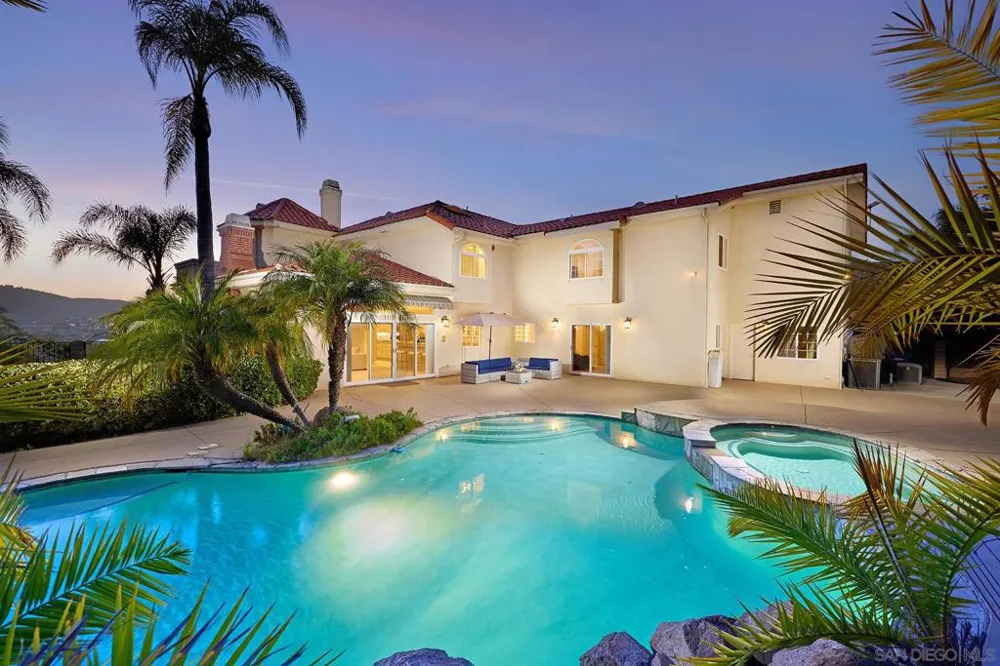 18151 Old Coach Rd Poway, CA 92064